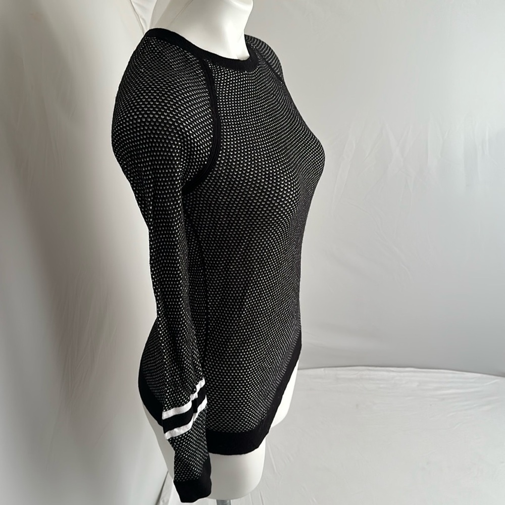 Rag and Bone black and white open knit raglan sleeve sweater xs - Picture 2 of 9